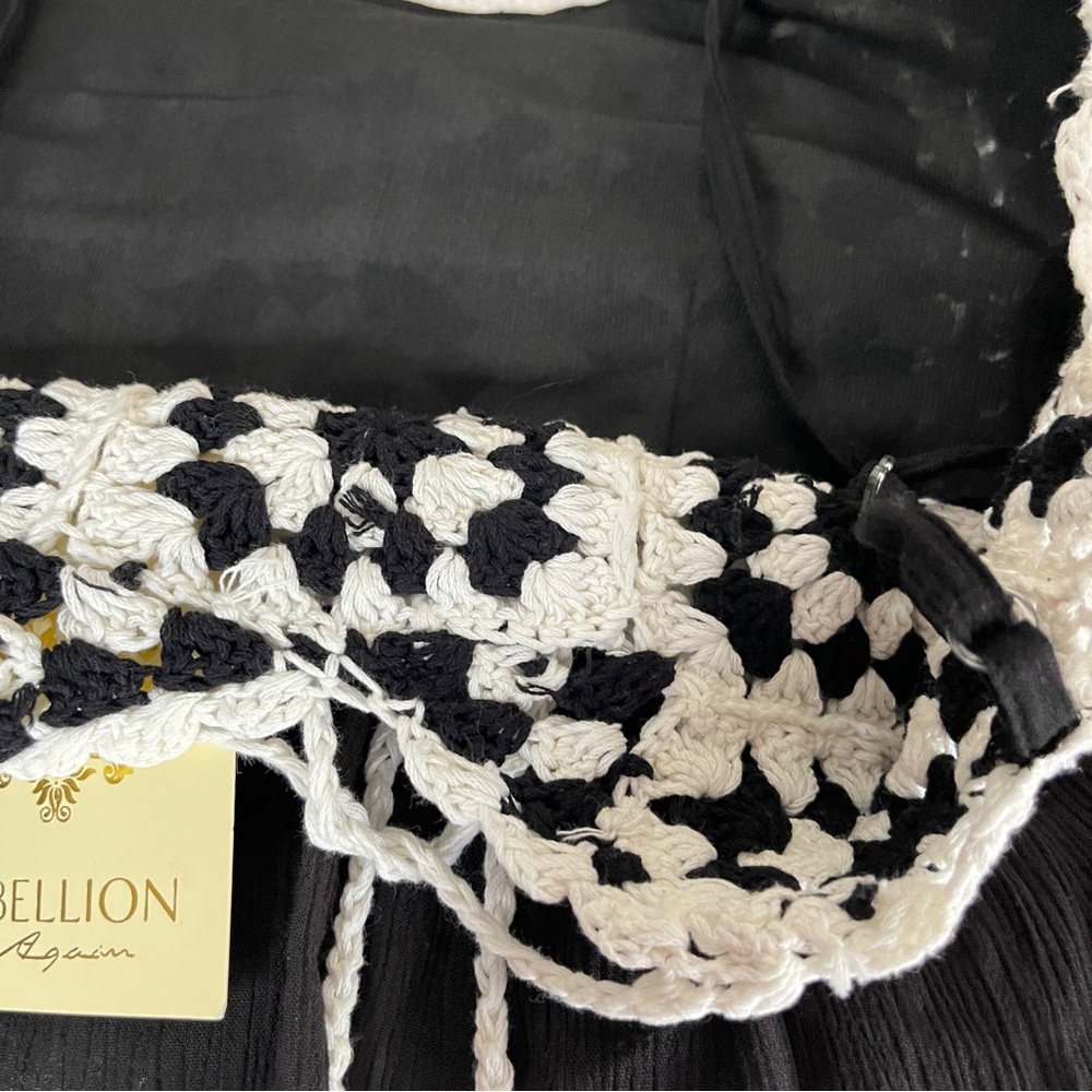 NWT REBELLION Crochet Granny Squares Top, Medium - Picture 6 of 10
